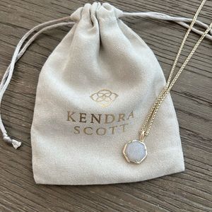 Kendra Scott Pendant Necklace